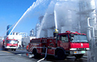 Joint firefighting drill